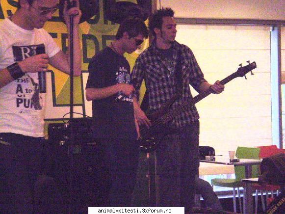 Poze cu Fanii - constanta tomis mall 21 aprilie 2008 - Locul Fanilor