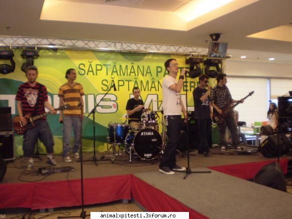 Poze cu Fanii - constanta tomis mall 21 aprilie 2008 - Locul Fanilor