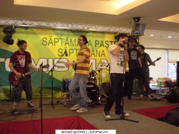 Poze cu Fanii - constanta tomis mall 21 aprilie 2008 - Locul Fanilor