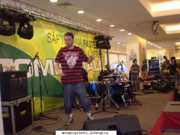 Poze cu Fanii - constanta tomis mall 21 aprilie 2008 - Locul Fanilor