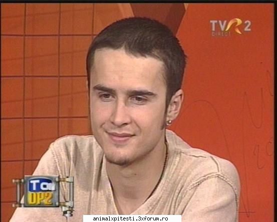 Poze cu Fanii - hiena la tonomatul de pe 2 - Locul Fanilor