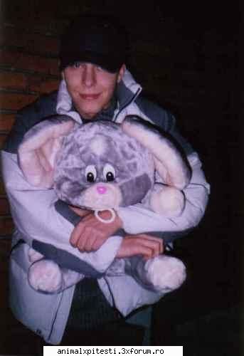 a 2 poza poze noi cu animal x...